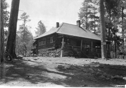 Riverside Ranger Station at Greer, Arizona (1924)